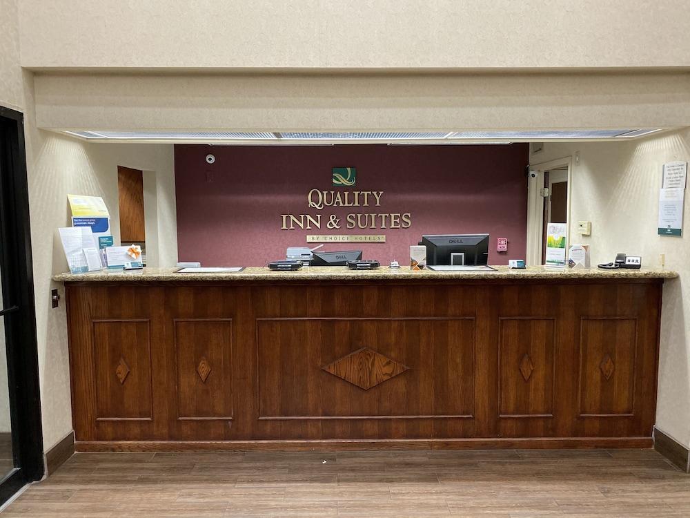 Quality Inn & Suites Pine Bluff Eksteriør billede