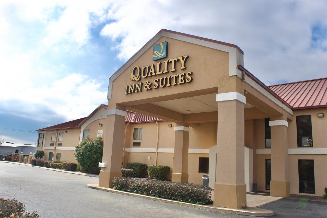 Quality Inn & Suites Pine Bluff Eksteriør billede