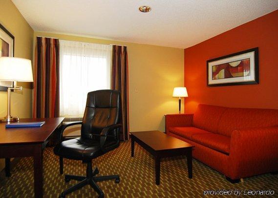 Quality Inn & Suites Pine Bluff Værelse billede