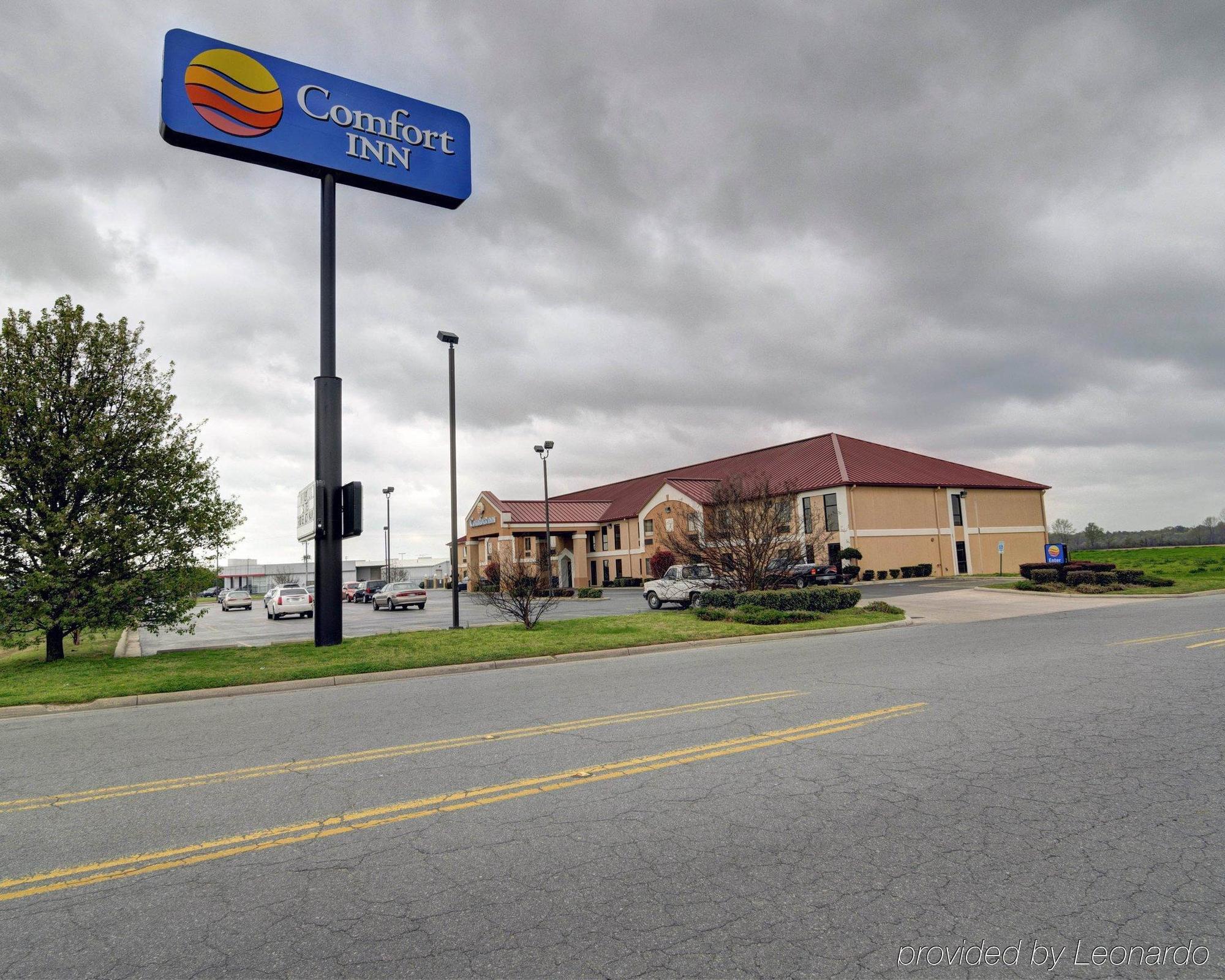 Quality Inn & Suites Pine Bluff Eksteriør billede