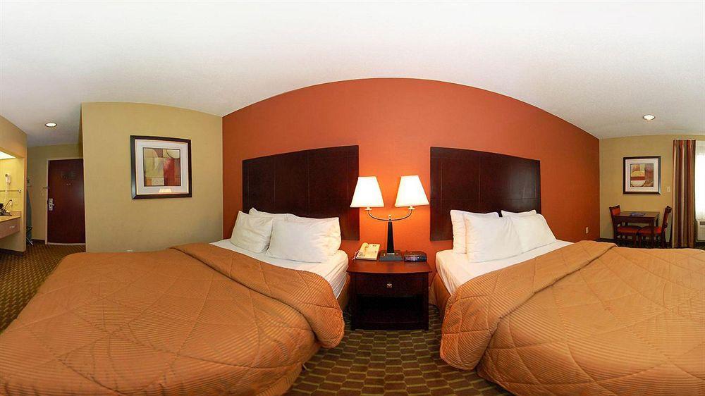 Quality Inn & Suites Pine Bluff Eksteriør billede
